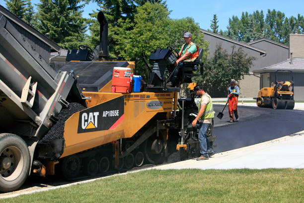 Best Driveway Paving Contractor  in St John, MO