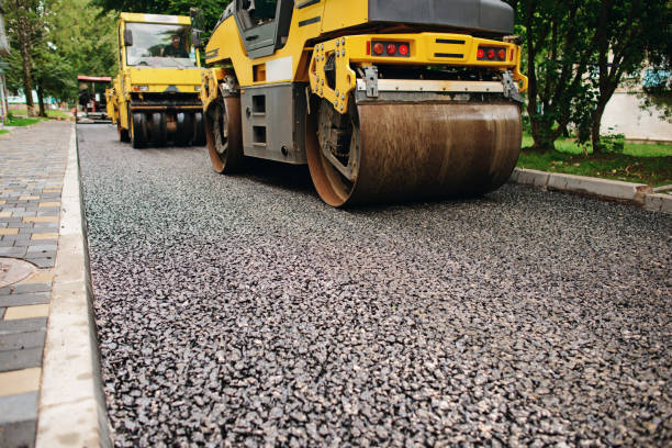 Best Driveway Pavers Near Me  in St John, MO